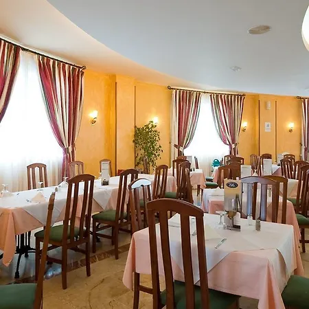 Appartement Elba Lucia Sport & *